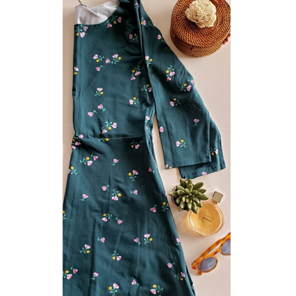 Long sleeves dress